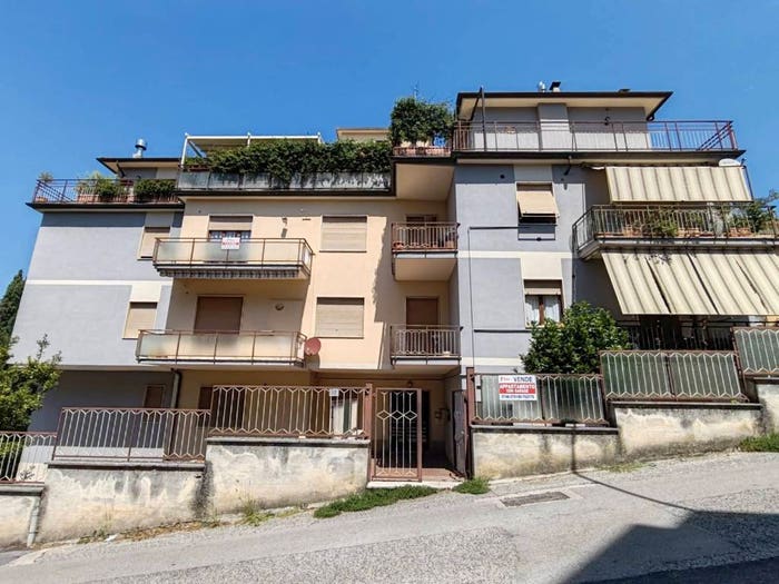 Appartamento con 5 locali in vendita in Via Nazzareno Strampelli, Rieti