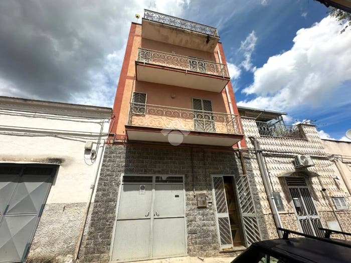 Appartamento quadrilocale in vendita in Via giuseppe di vagno, Centro, Canosa di Puglia