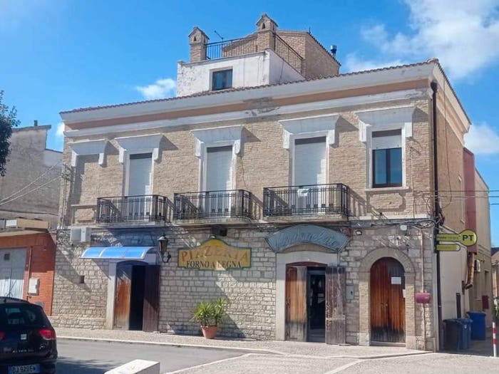 Appartamento con 6 locali in vendita in Piazza Municipio, Casalnuovo Monterotaro