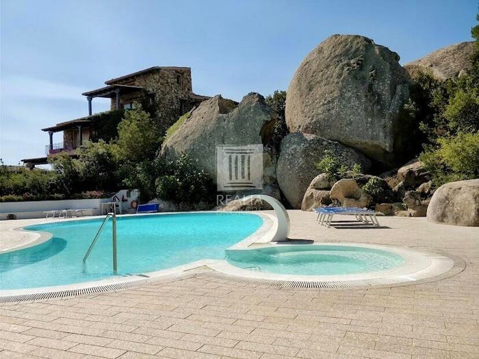 Appartamento con 5 locali in vendita in Via su Pinnone, Porto Rotondo, Olbia