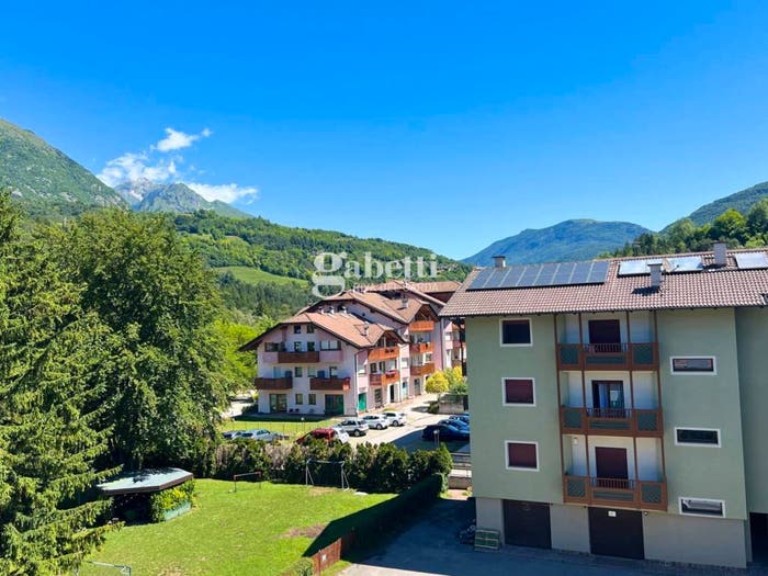 Appartamento con 5 locali in vendita in Via Cesare Battisti, Comano Terme
