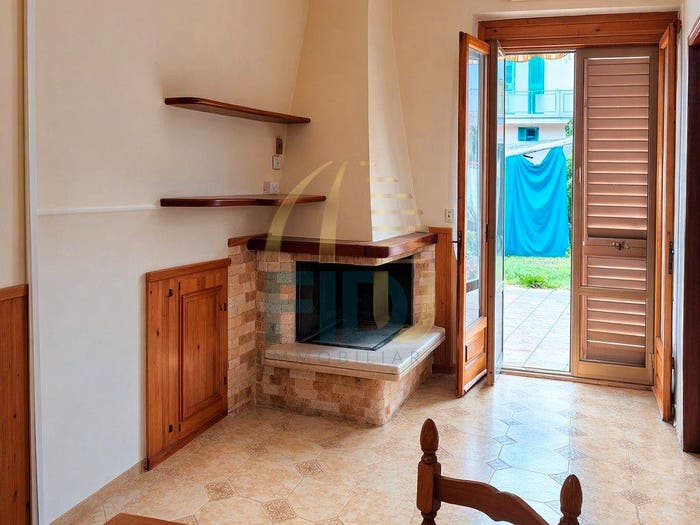 Appartamento con 6 locali in vendita in Via Antonio Meucci, Centro, Lastra a Signa