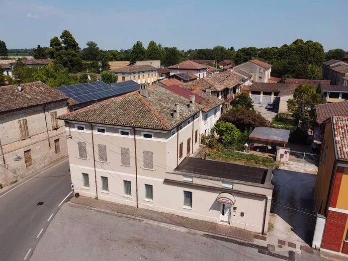 Casa con 6 locali in vendita in piazza feltrinelli, Remedello Di Sotto, Remedello