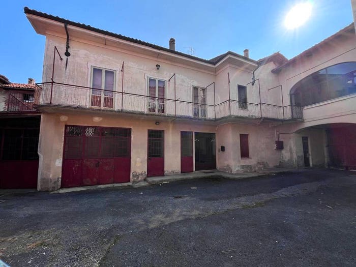 Casa quadrilocale in vendita in Via Vittorio Veneto, Costiglione Saluzzo, Costigliole Saluzzo
