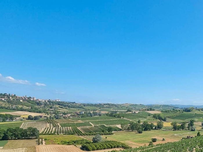 Casa con 6 locali in vendita in Agliano Terme