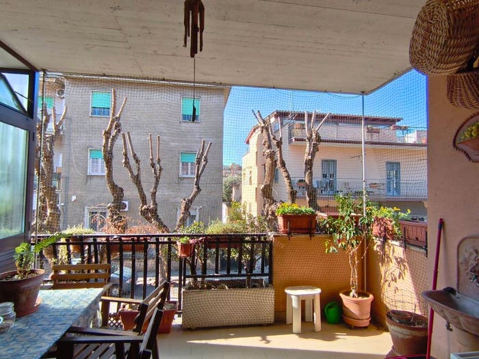 Appartamento trilocale in vendita in Via Napoli, Centro, Ladispoli