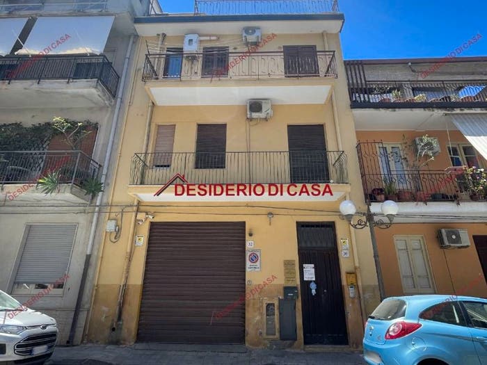 Appartamento con 6 locali in vendita in Via Alfonso La Marmora, Centro, Barcellona Pozzo di Gotto