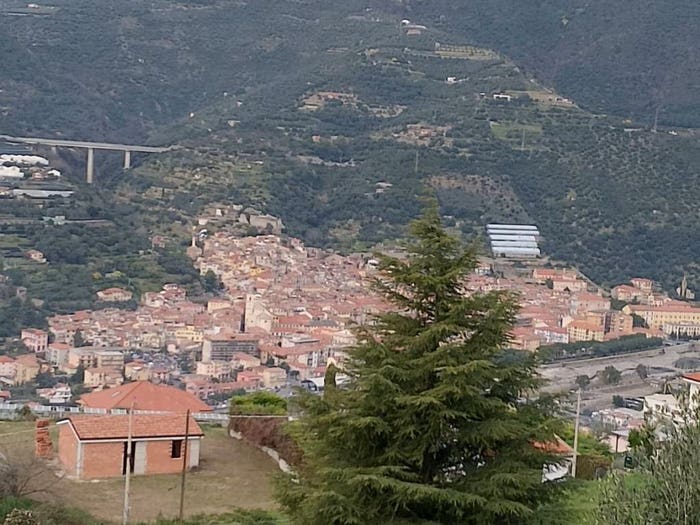 Casa trilocale in vendita in Castellaro