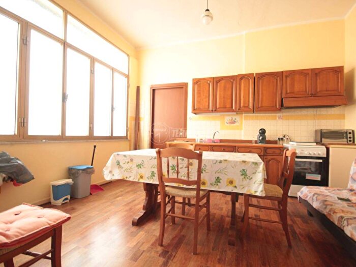 Appartamento quadrilocale in vendita in Via Grazia Deledda, Thiesi