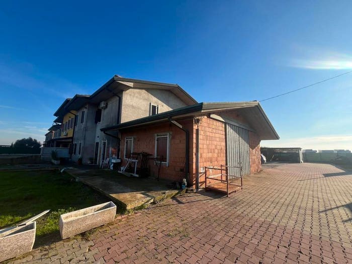 Casa con 5 locali in vendita in via fiume, Centro, Albaredo d'Adige