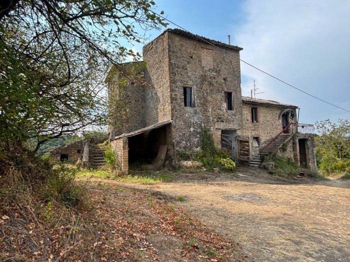 Casa quadrilocale in vendita in Via del Mortaro, Grotte di Castro