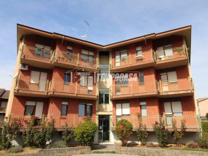 Appartamento trilocale in vendita in Strada del Brich, Piazza, Mondovì