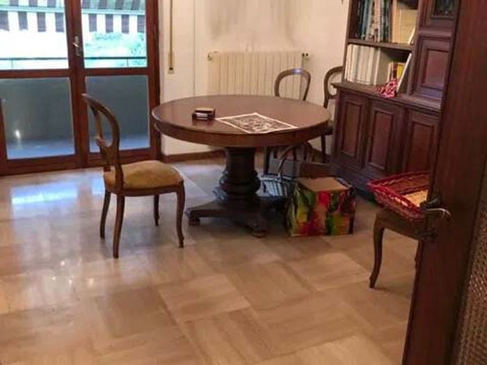 Appartamento con 6 locali in vendita in Centro, Carrara