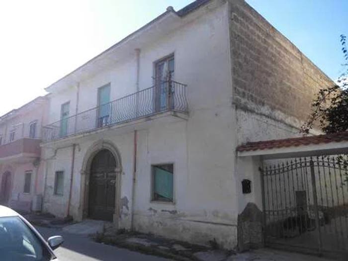 Casa in vendita in Via Assisi, Mondragone