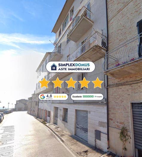 Casa con 6 locali in vendita in Via Castelfidardo, Centro, Montegranaro
