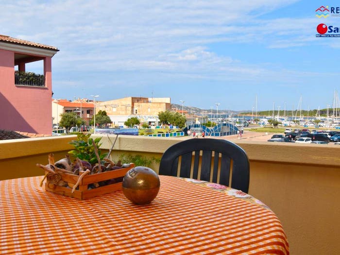 Appartamento trilocale in vendita in Via Fonte Vecchia, Centro, Palau