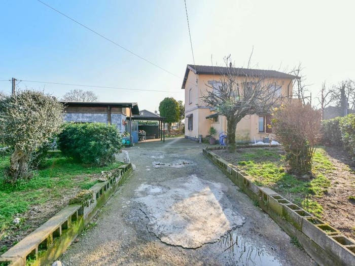Casa quadrilocale in vendita in Via Tagliamento, Albate Muggiò, Como