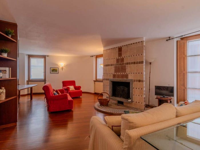 Appartamento trilocale in vendita in Via Giacomo Matteotti, Centro, Clusone