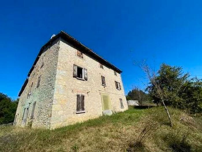 Casa con 6 locali in vendita in Guiglia