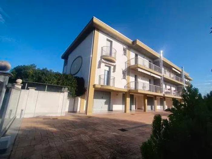Appartamento quadrilocale in vendita in Via Casino Del Colle, Montesilvano Colle, Montesilvano