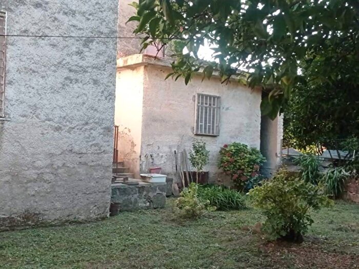 Appartamento trilocale in vendita in Via Montanaro, Mezzano, Caserta