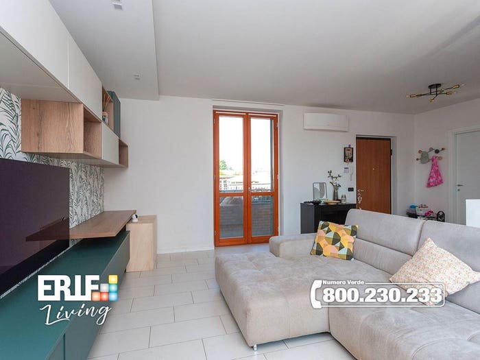 Casa quadrilocale in vendita in Via Casorezzo, Ravello Villastanza Villapia, Parabiago