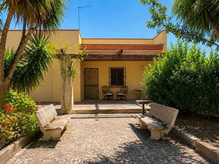 Casa quadrilocale in vendita in Sp, Vernole