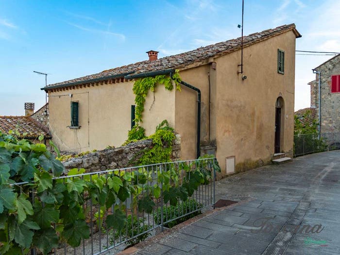 Casa quadrilocale in vendita in Via Maggio, Castelnuovo di Val di Cecina