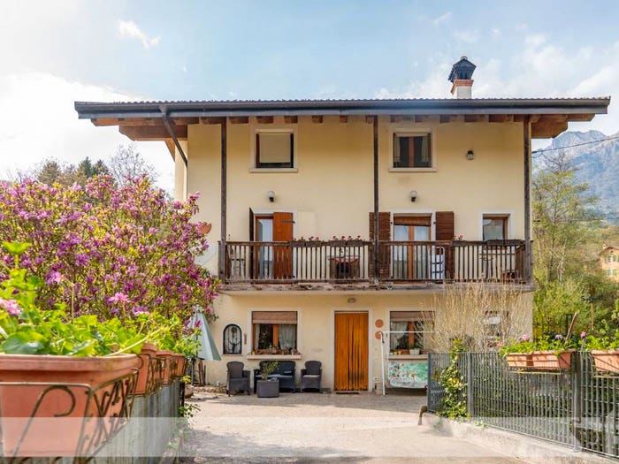 Casa con 6 locali in vendita in Via Don Natale Carli, Paderno, San Gregorio nelle Alpi