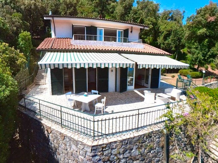 Casa con 6 locali in vendita in Via di Spartaia, Procchio, Marciana