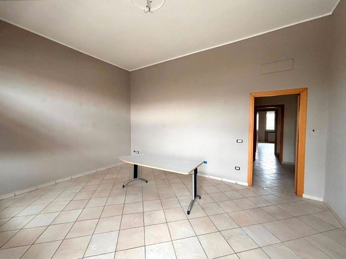Appartamento trilocale in vendita in Via Cisa, Cerese, Borgo Virgilio
