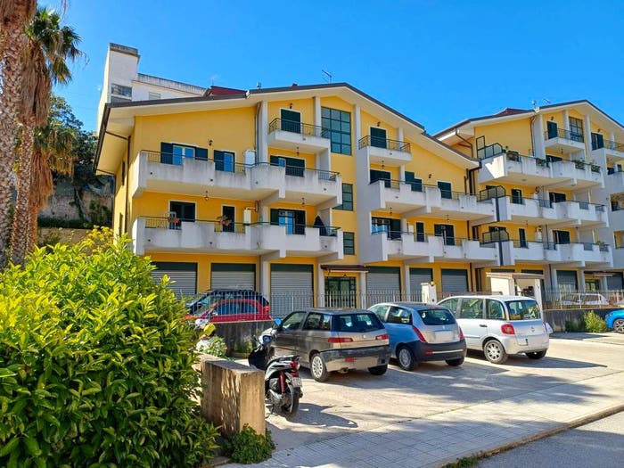 Appartamento quadrilocale in vendita in Via Silva, Centro, Patti