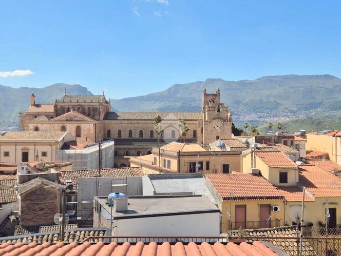 Appartamento trilocale in vendita in Via Trento, Centro, Monreale