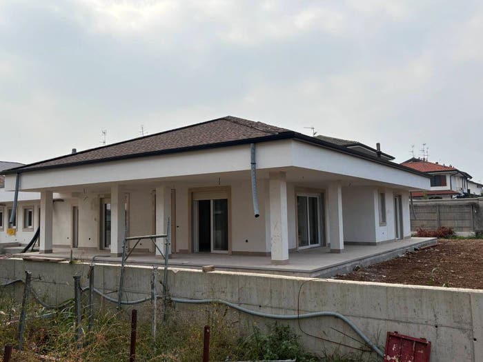 Casa con 5 locali in vendita in Via Antonio Stradivari, Centro, Lainate