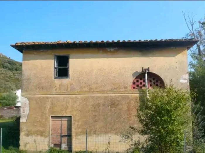 Casa con 6 locali in vendita in Via Provinciale Lungomonte Pisano, Gabella, Calci