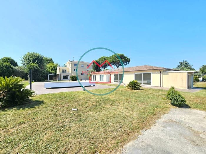 Casa con 6 locali in vendita in Strada Provinciale Romana, Alberghi Via Romana Pescia Morta, Pescia
