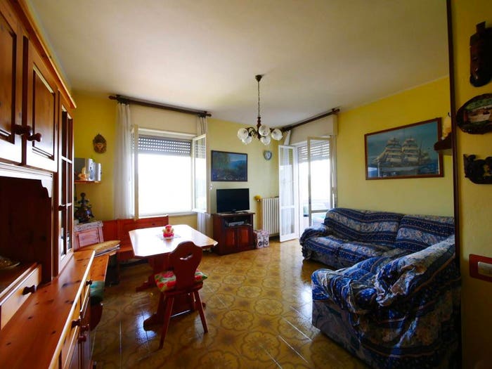 Appartamento trilocale in vendita in Via dei Friniati, Centro, Polinago