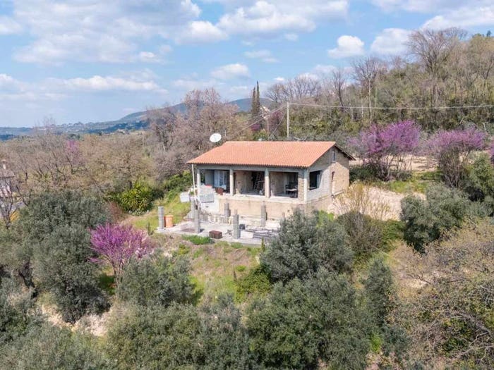 Casa con 6 locali in vendita in Strada Comunale Fonte Bollica, Castelnuovo di Farfa