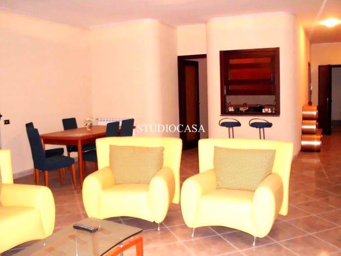 Appartamento con 5 locali in vendita in Viale dei Pini, Recale