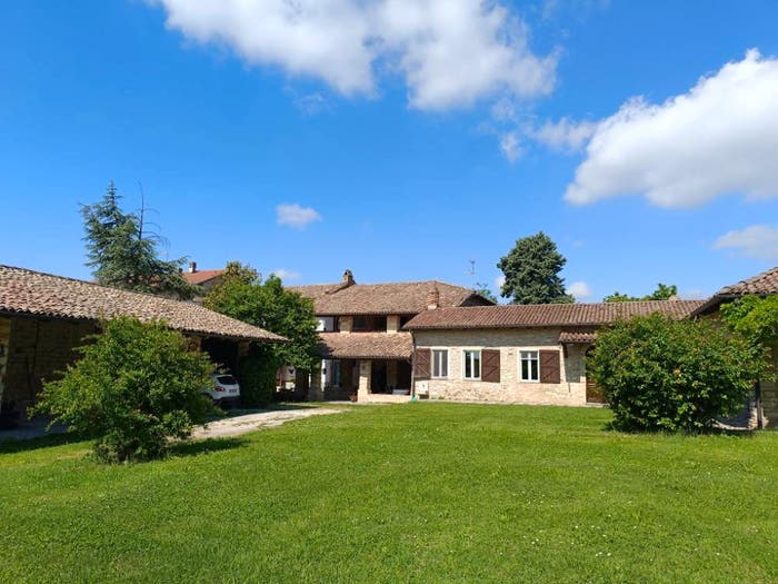Casa con 6 locali in vendita in Via Serra, Serra, Odalengo Piccolo