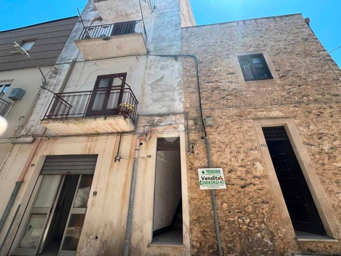 Casa con 5 locali in vendita in Via Edward Jenner, Centro, Alcamo