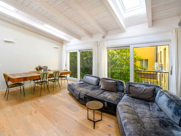 Casa quadrilocale in vendita in Via Val d'Aposa, Centro Storico, Bologna