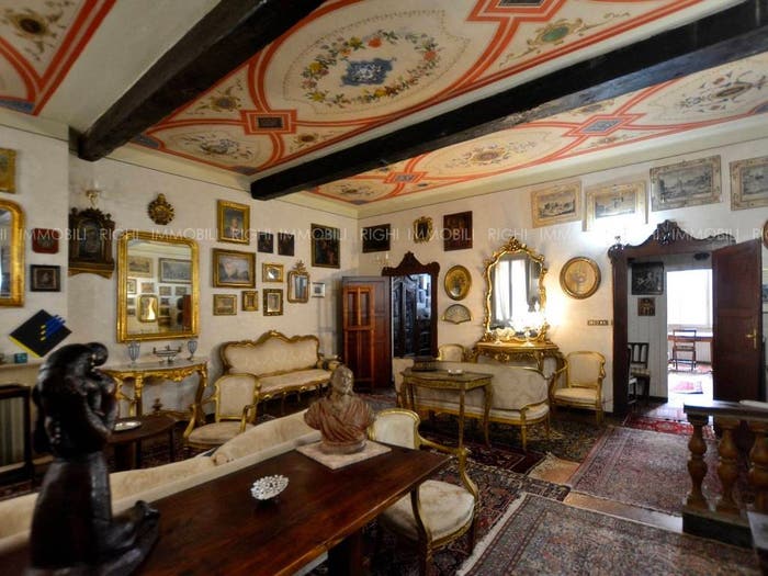 Appartamento con 6 locali in vendita in Via Santo Stefano, Santo Stefano, Bologna