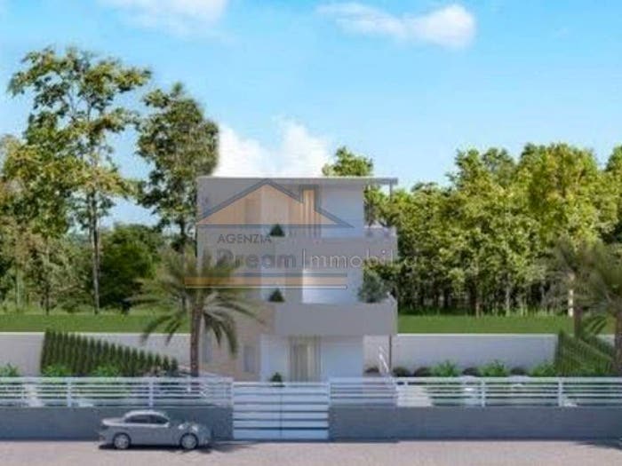 Casa con 5 locali in vendita in Via Spazzilli, Monaci, Giugliano in Campania