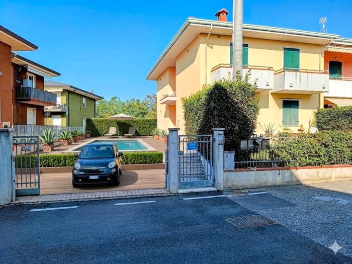 Casa bilocale in vendita in Vicolo Carrettelli, Centro, Peschiera del Garda