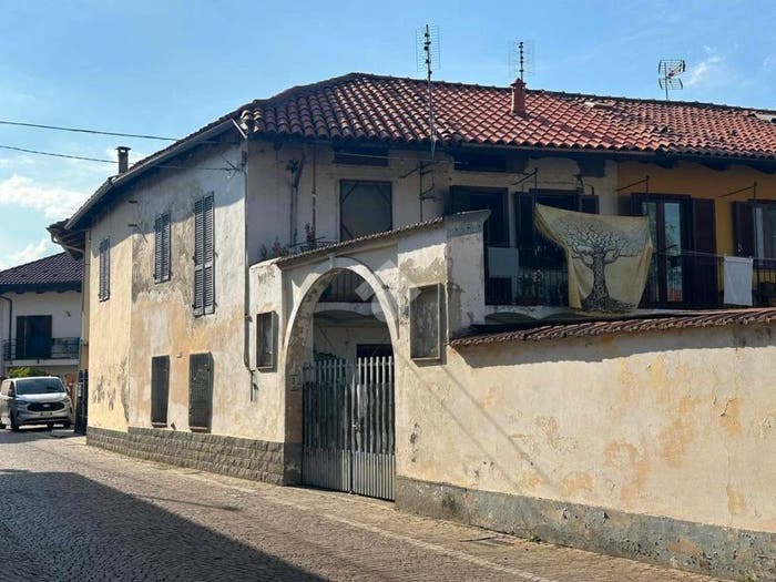 Casa bilocale in vendita in Via martiri della liberta, Robassomero