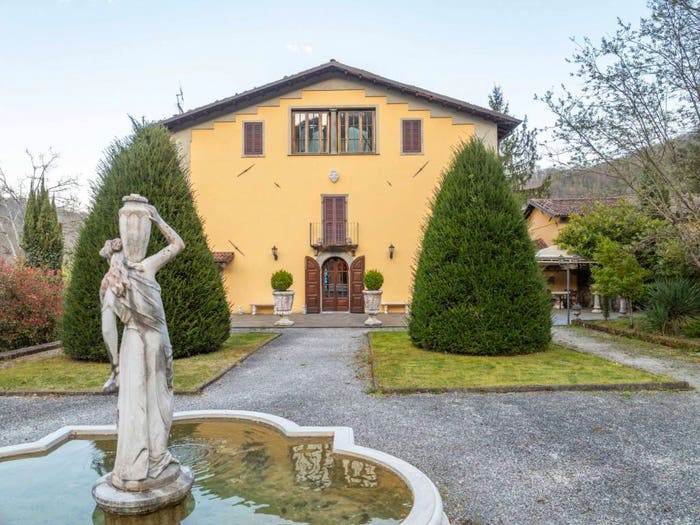 Casa con 6 locali in vendita in Via Roma, Centro, Castelnuovo di Garfagnana