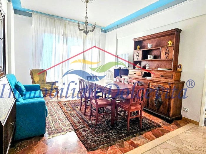 Appartamento quadrilocale in vendita in Viale dei Mille, Campo di Marte, Firenze