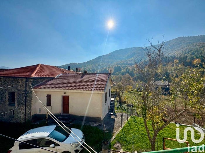 Casa con 6 locali in vendita in Frazione SC VETRIA, Vetria, Calizzano