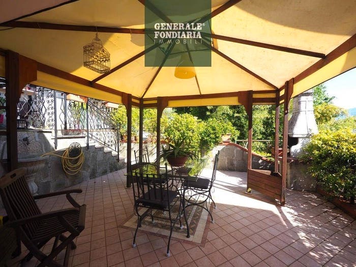Appartamento con 5 locali in vendita in Via del Piano, Piano Di Follo, Follo